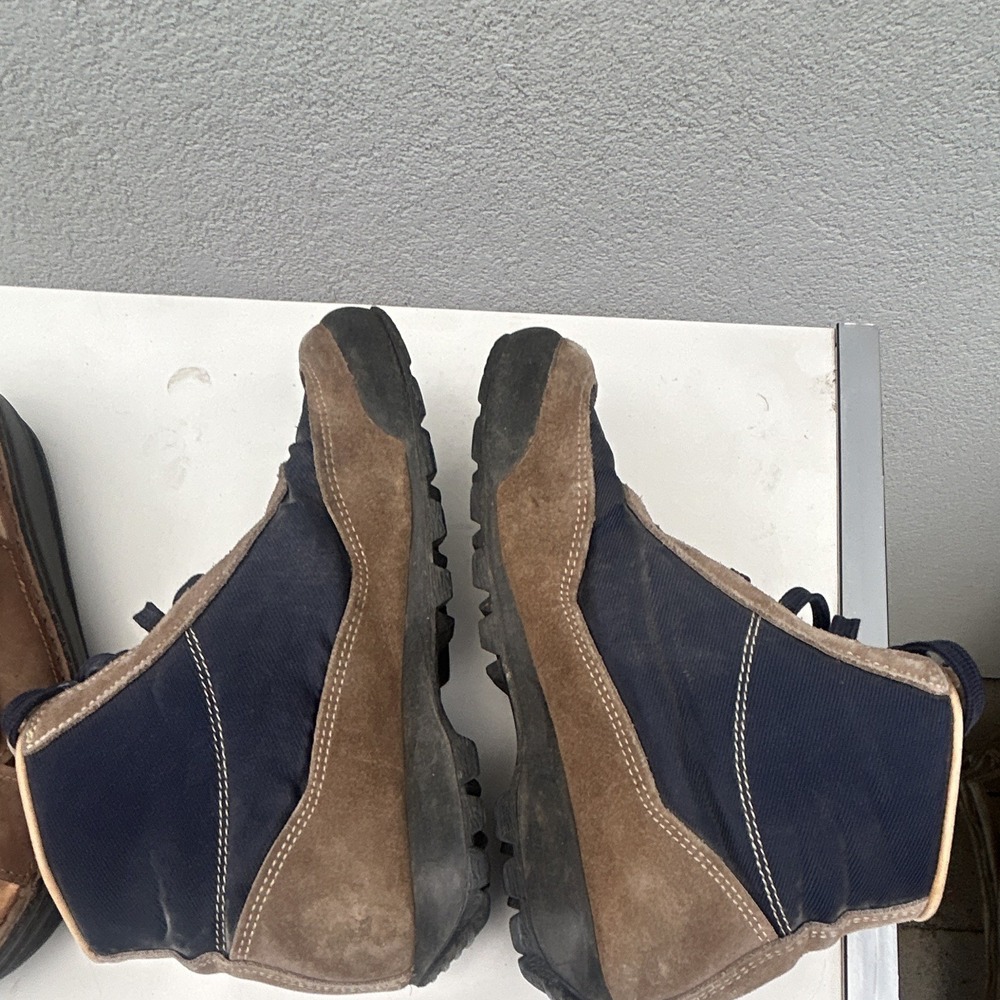 vintage Vasque Skywalk Gore-Tex hiking boots tan suede and navy blue 7.5 - Picture 5 of 9